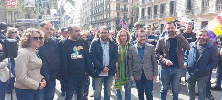 Miembros del Govern, entre ellos el presidente Pere Aragonès, en la manifestación