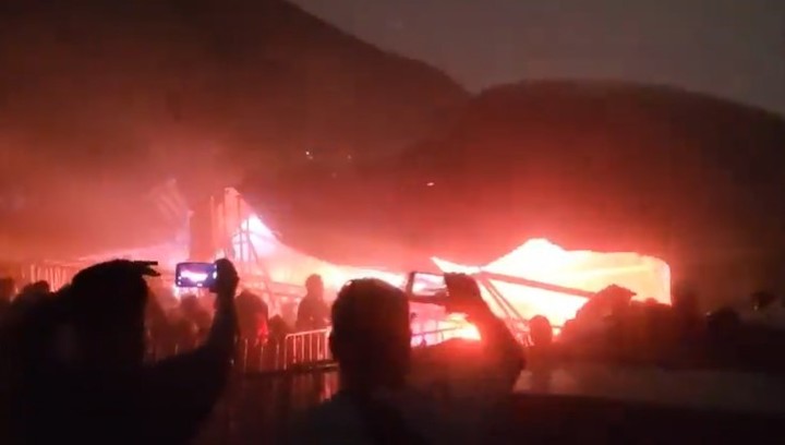 Una fuerte ráfaga de viento golpeó la estructura donde se encontraba Máynez al encabezar un acto electoral en México.