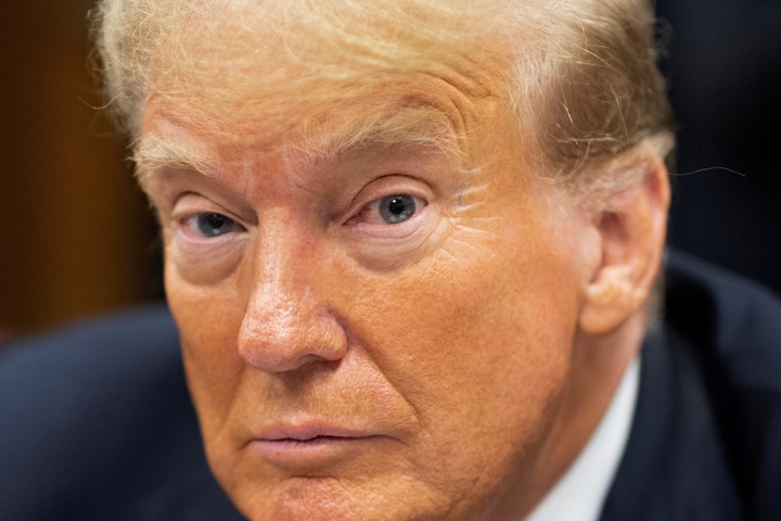 Donald Trump, candidato presidencial en banca.  Foto: Reuters