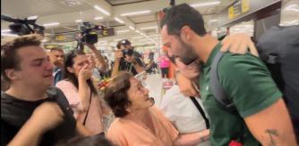 La familia Rapero Valtònyc les recibe en el aeropuerto de Son Sant Joan.