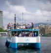 Foto PAULA SAMA 07/03/2024.  Primer viaje con el autobús náutico desde el puerto de Barcelona que conecta los muelles de Drassanes y Levante del puerto.  Se trata de dos catamaranes cero emisiones, Ecocat Dos y Ecocat Tre, gestionados por la empresa Alsa.  El servicio operará al menos 12 horas diarias con frecuencias de 15 y 30 minutos.  Foto con Jaume Collboni, alcalde de Barcelona, ​​Lluís Salvadó, director del Port de Barcelona, ​​David Pino, director del Port Vell, y Francisco Iglesias, director general de Alsa.
