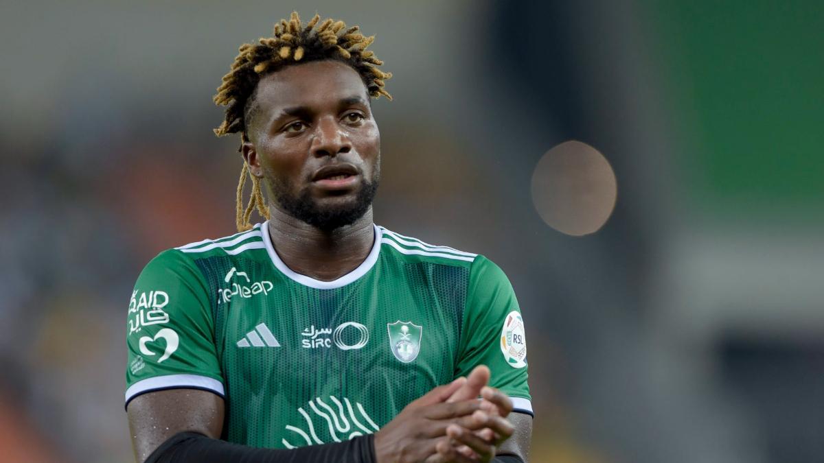Allan Saint-Maximin, durante un partido con el Al-Ahli