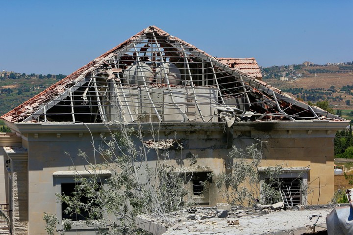 Una vida destruida tras un ataque israelí en el Líbano.  Foto: EFE 
