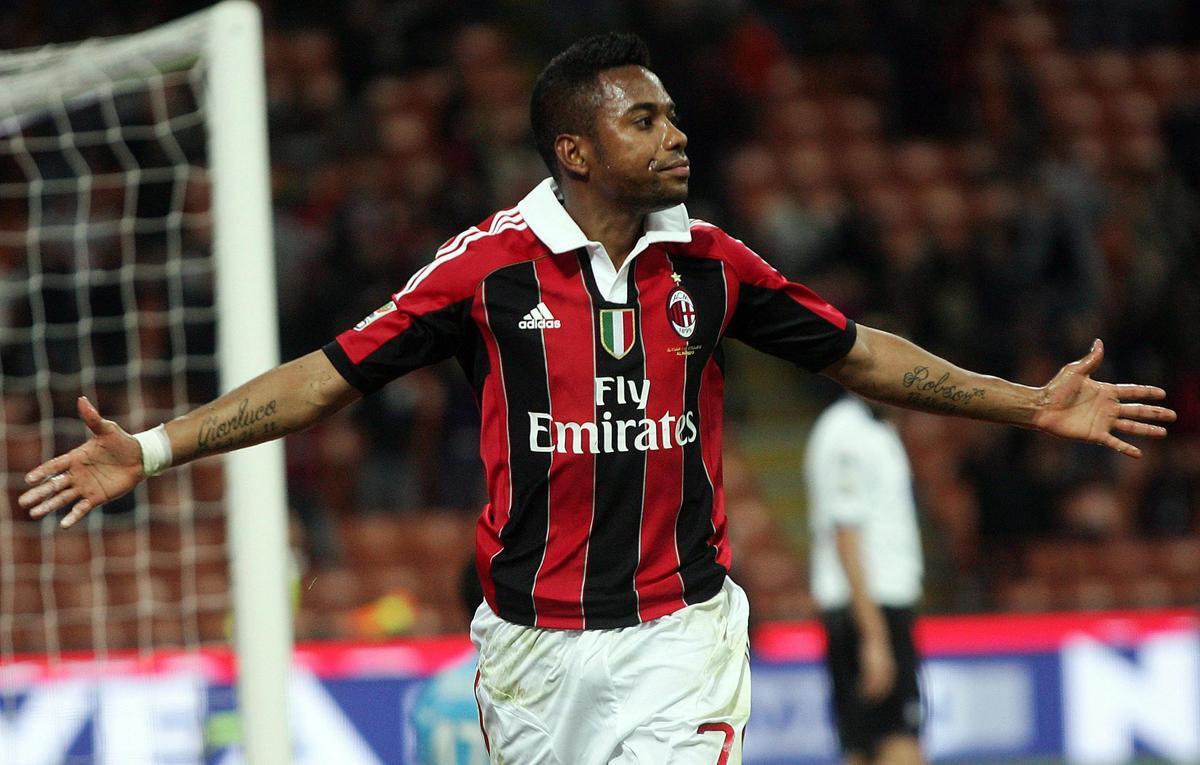 La Corte ordena que Robinho cumpla en Brasil su condena por violación en Italia