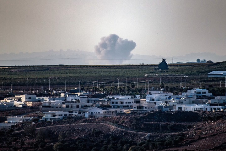 Los ánimos aumentan en el Líbano debido a los ataques israelíes, en medio de hostilidades transfronterizas en curso entre Hezbolá y las fuerzas israelíes. FotoReuters