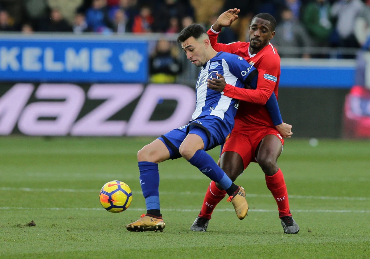 Carole, durante un Alavés - Sevilla