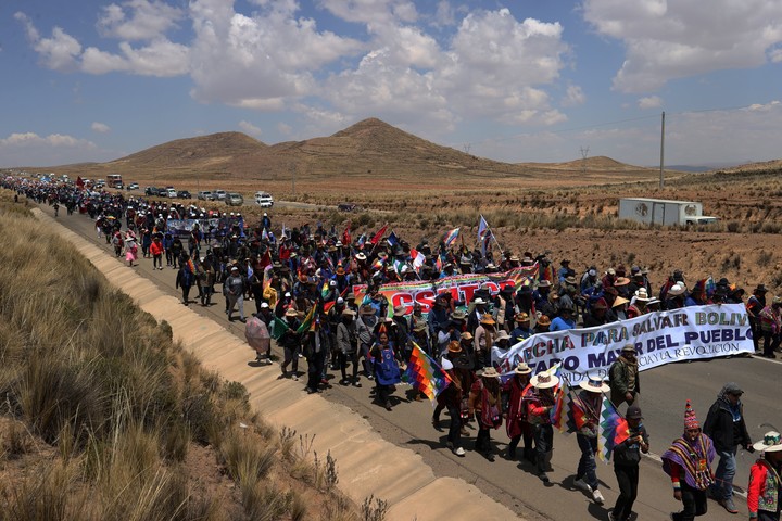 El expresidente boliviano Evo Morales (2006-2019) encabezó una gran movilización en La Paz para obtener su calificación como candidato a las elecciones de 2025 Foto EFE.