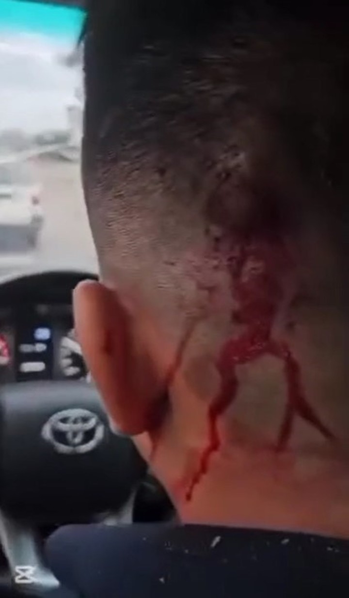 El chofer de Evo Morales demostró ser un héroe desde el ataque al vehículo hasta el que trasladaban. Foto: Captura de vídeo. 