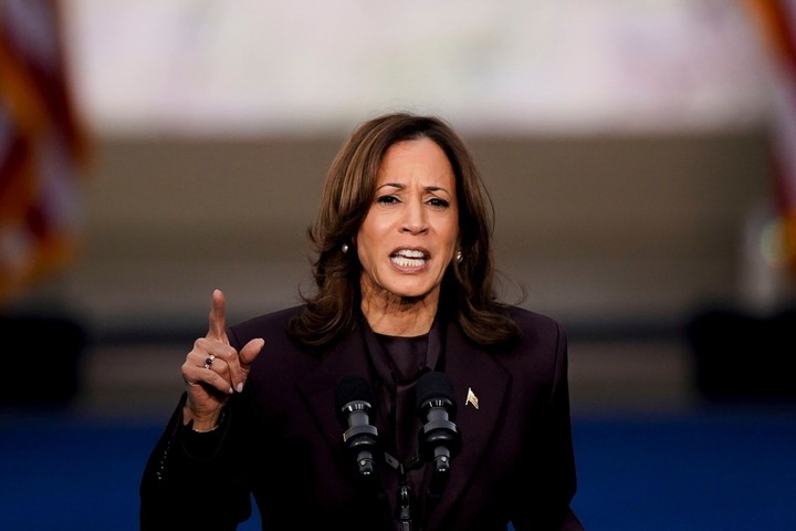 Kamala Harris dijo que se comprometería con uno "pacífico" Conversación por correo electrónico con Trump. Foto de Bloomberg.