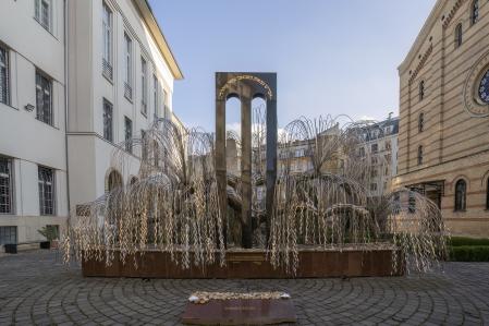 El salsa en memoria del Holocausto de la Gran Sinagoga