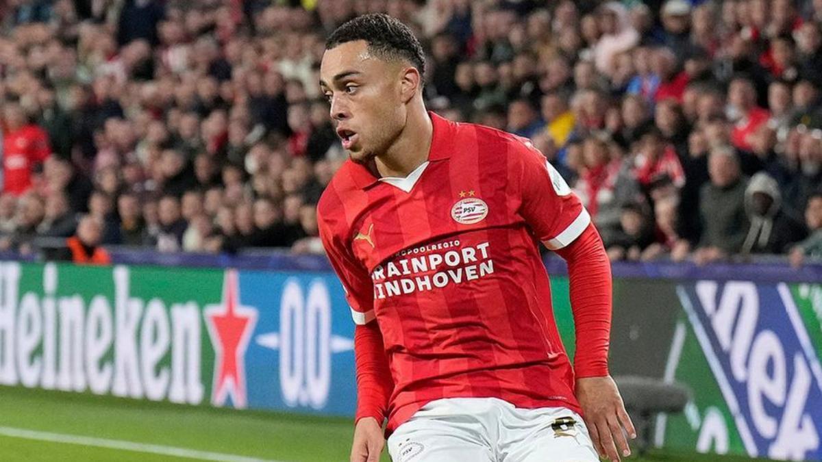 Sergiño Dest repartió siete asistencias con el PSV la temporada pasada