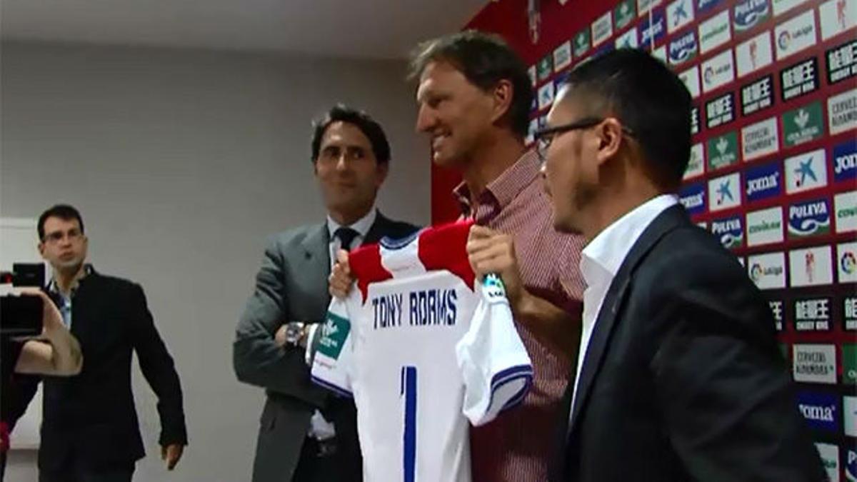 Tony Adams toma las riendas del Granada