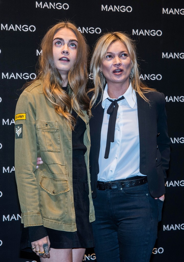 Las modelos Cara Delevingne y Kate Moss, en un anuncio comercial de Mango. FotoAP