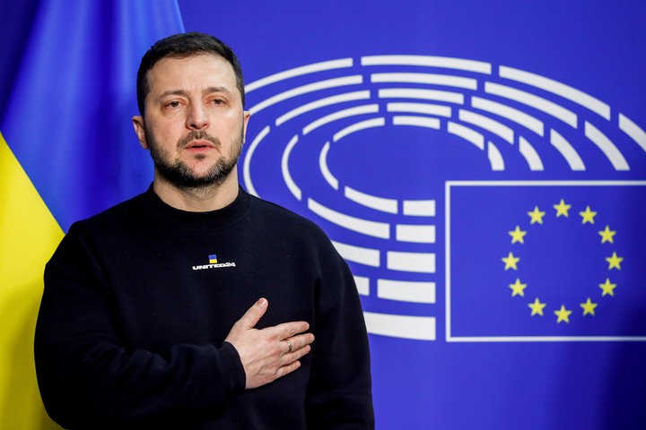 El presidente ucraniano, Volodimir Zelenski, tomó la decisión de cortar el suministro de gas ruso. "una derrota" para Moscú. Foto: EFE  
