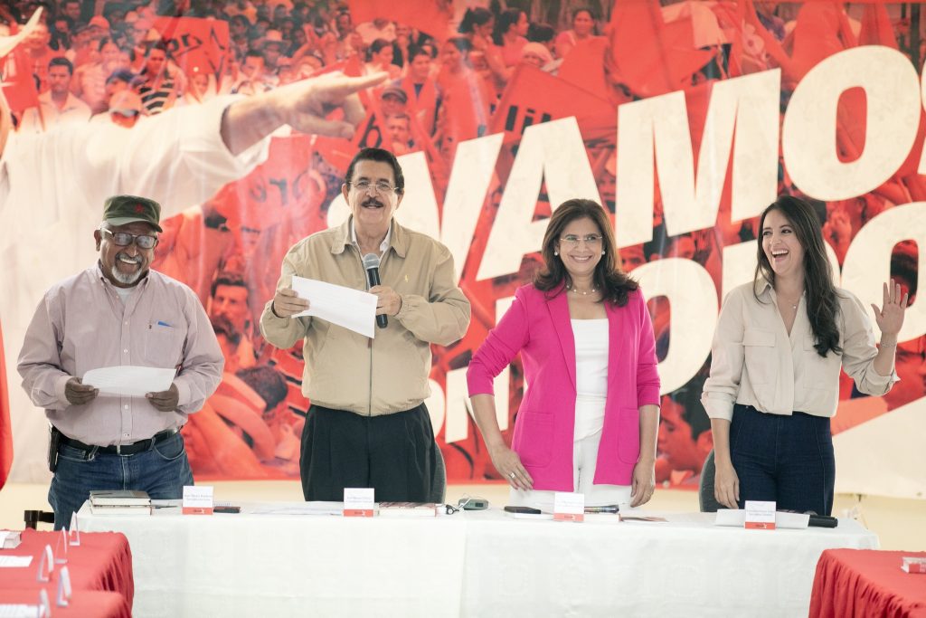 Revelaciones sobre el uso del Fondo de Administración Solidaria agravan la crisis política en Honduras Revelaciones sobre el uso del Fondo de Administración Solidaria agravan la crisis política en Honduras