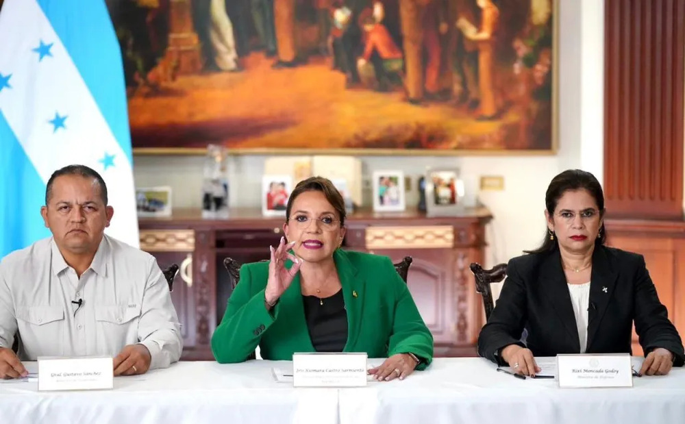 LIBRE recibe críticas por acaparar poder y comparaciones con JOH